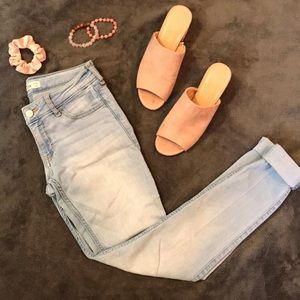 Hollister skinny jeans